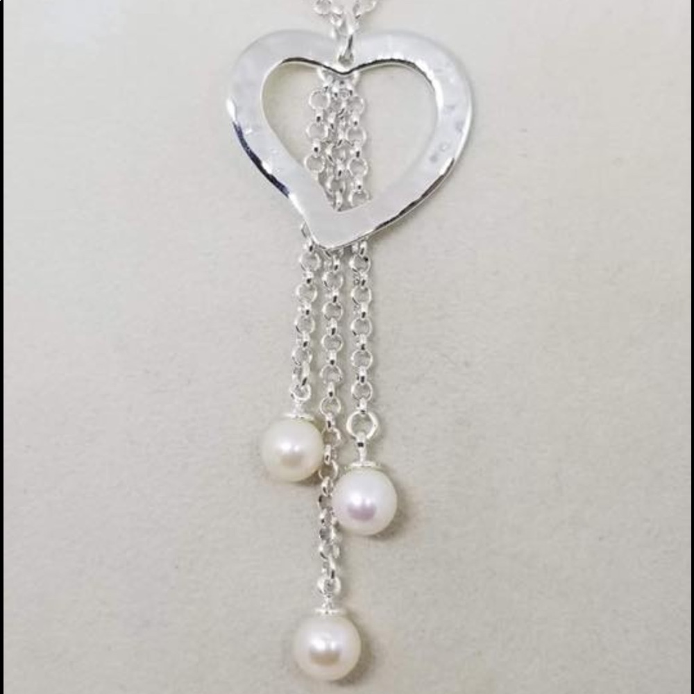 Vantel Pearls Three of Hearts